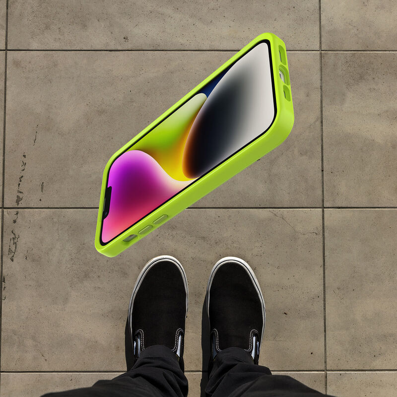 product image 4 - iPhone 14 Plus Custodia Symmetry Series per MagSafe